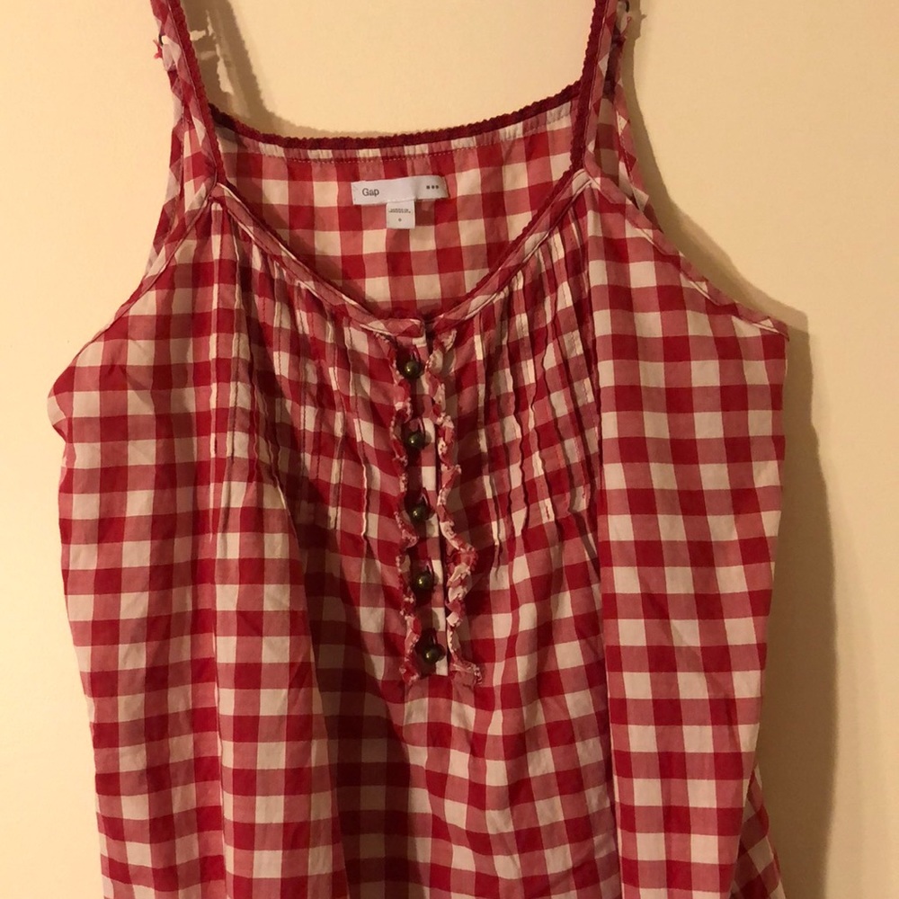 Plaid red and white gap tank top size S